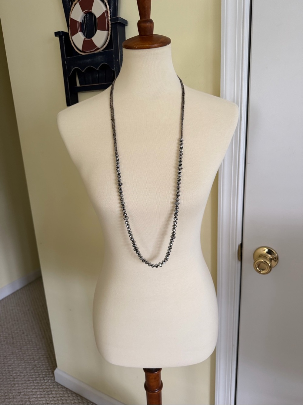 Elegant Long Black Beaded Women's Necklace